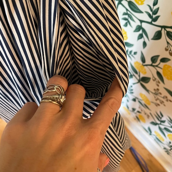 Navy/white striped boutique dress.CrissCross bodice w/ peekaboo detail & pockets - Picture 6 of 12